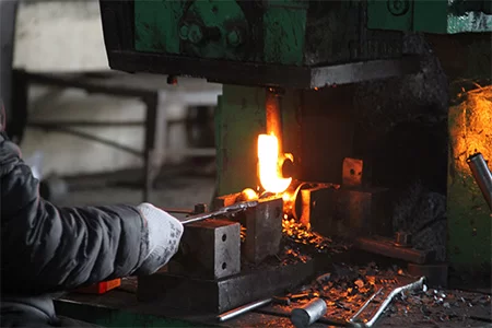 How to Find an OEM Metal Forging Factory？